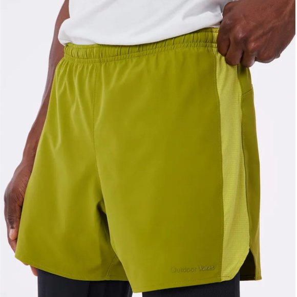 Outdoor Voices Other - Outdoor Voices High Stride 5" Mossy Green Two-Tone Workout Short.